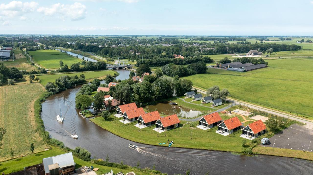 Pod Hotelkamer Aan Het Water Dokkum Bagian luar foto