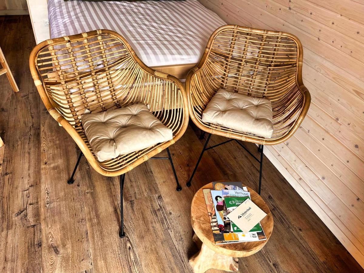 Pod Hotelkamer Aan Het Water Dokkum Bagian luar foto