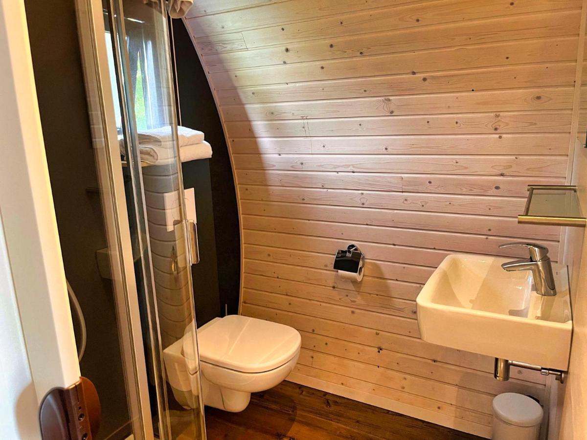 Pod Hotelkamer Aan Het Water Dokkum Bagian luar foto
